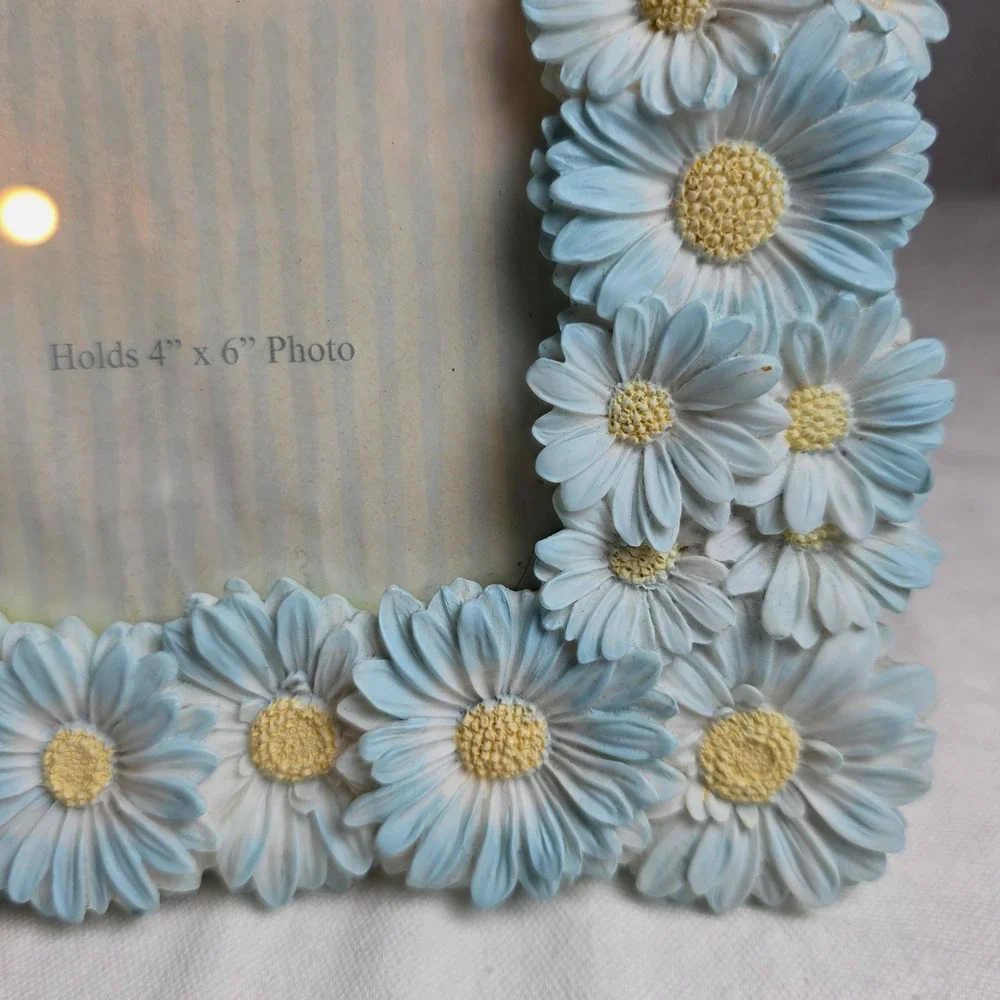 Amscan Blossoms Light Blue Daisy Floral Resin 4x6 Picture Frame Vintage 90s